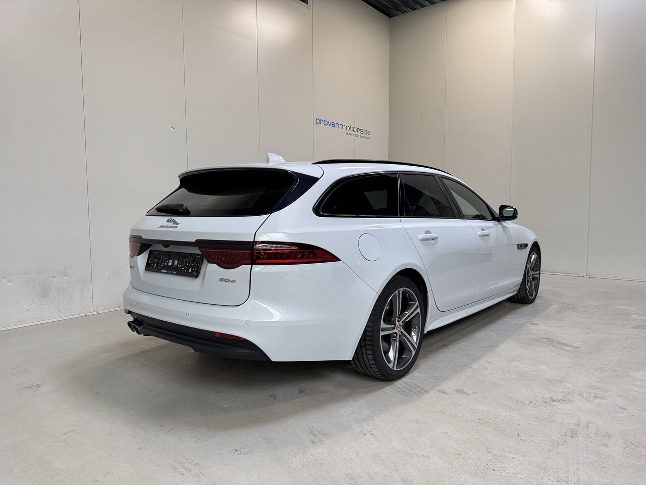 Jaguar XF Estate 2.0d Autom. - R Sport - Pano - GPS - Topst, Auto's, Jaguar, 4 cilinders, Wit, XF, 5 deurs