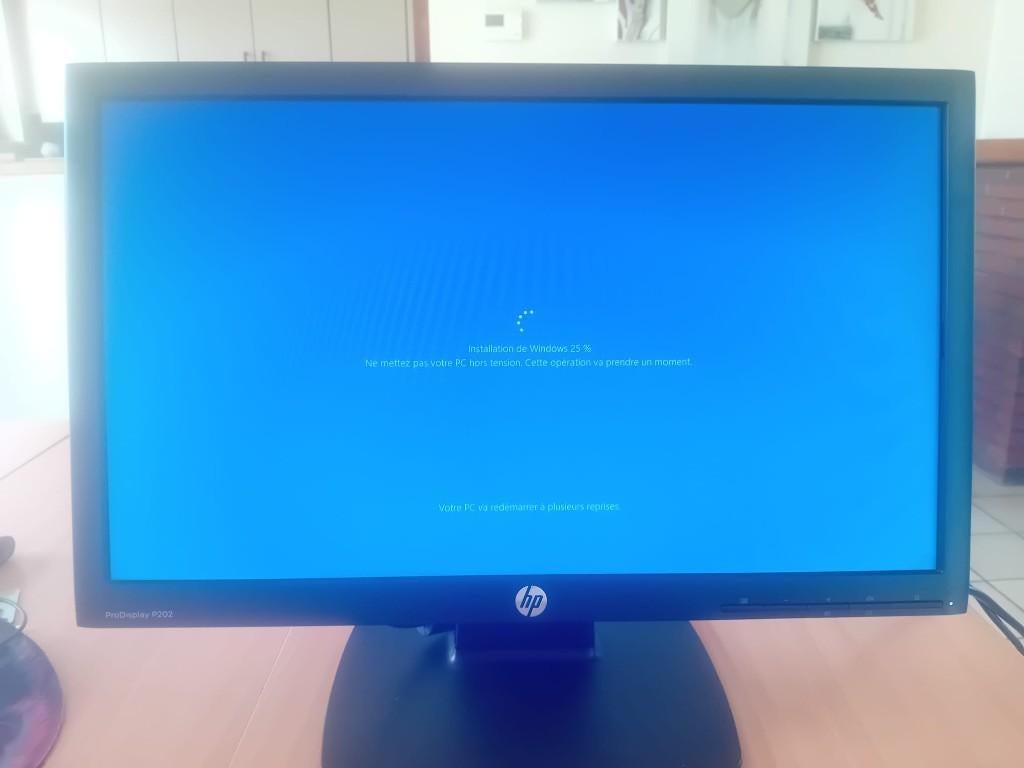 HP pc-monitor, Computers en Software, Monitoren, Ophalen, Zo goed als nieuw, HP, LED