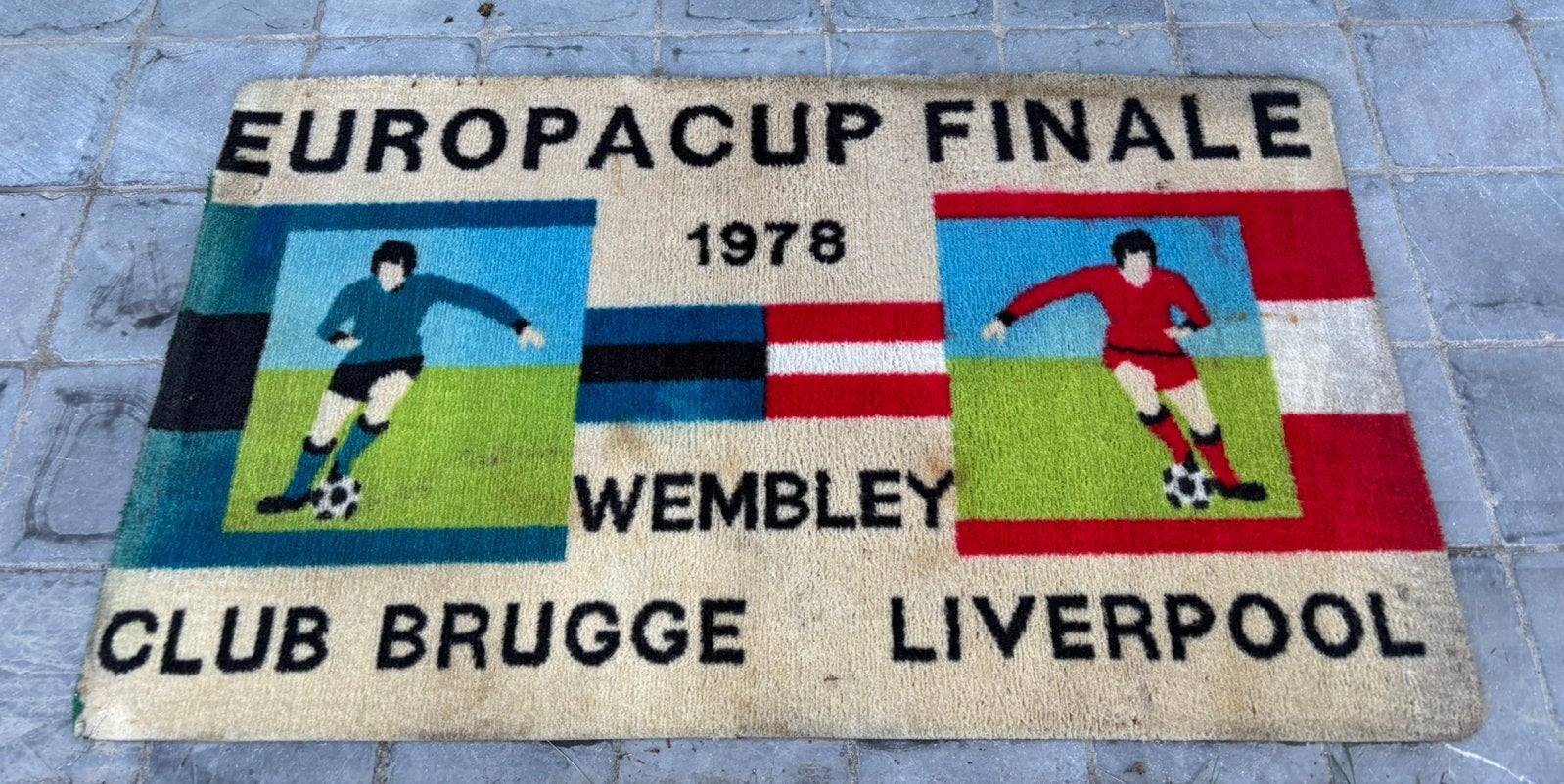 Oud tapijt europacup finale club brugge, Ophalen, Zo goed als nieuw, Overige typen