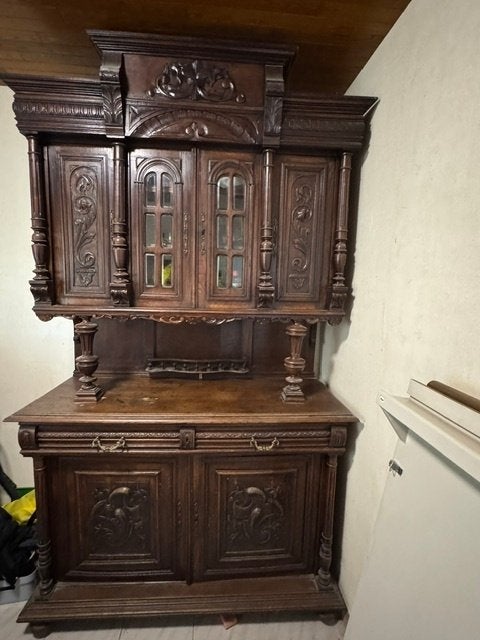 Antieke kast, Ophalen