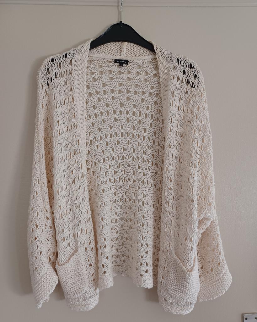 cardigan Caroline Biss maat 44 nieuw, Verzenden, Beige, Maat 42/44 (L), Zo goed als nieuw