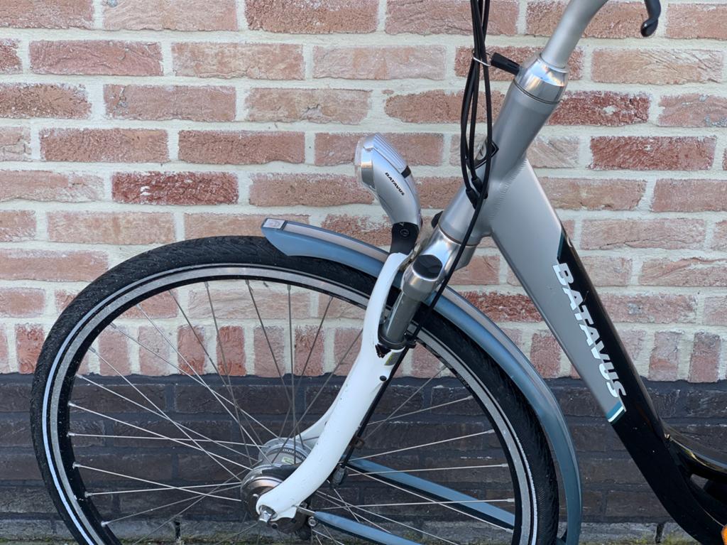Damesfiets batavus, Fietsen en Brommers, Ophalen, Zo goed als nieuw, Aluminium