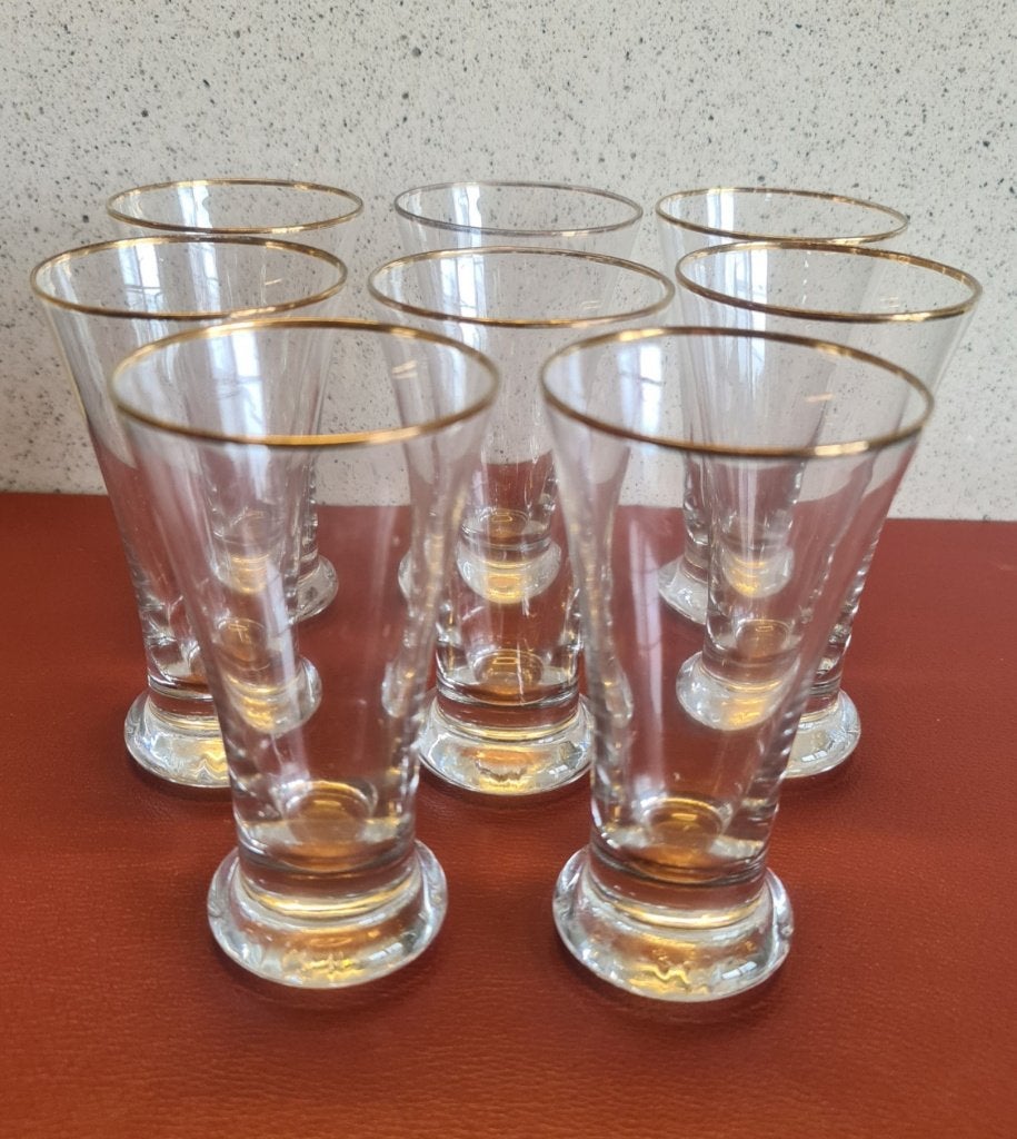 8 verres à eau/thé/liqueur avec liseré doré, Collections, Verres & Petits Verres, Comme neuf, Enlèvement ou Envoi
