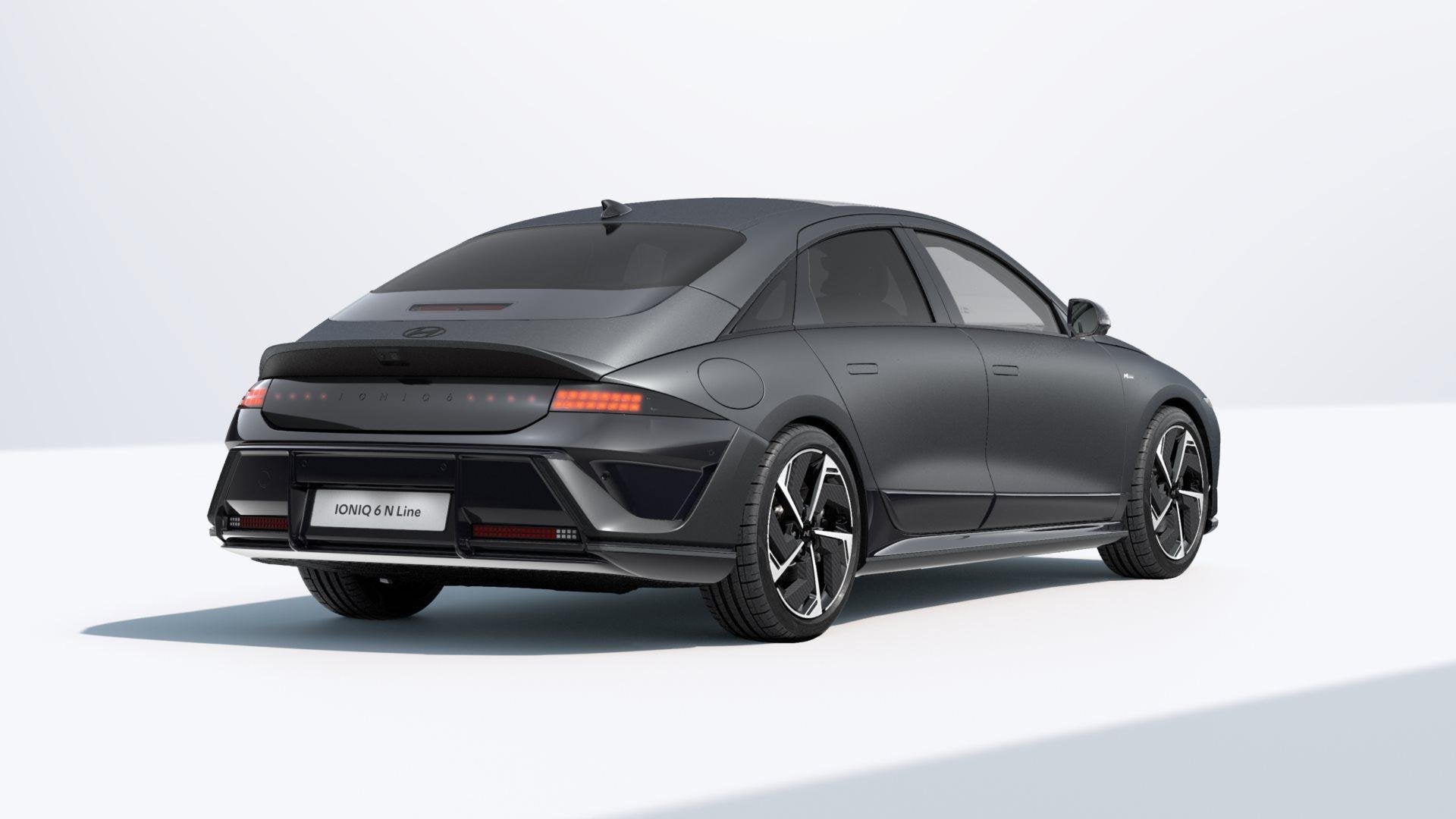 HYUNDAI IONIQ 6 BALANCE N-LINE SUNROOF, Automaat, Gebruikt, Zwart, Zilver of Grijs
