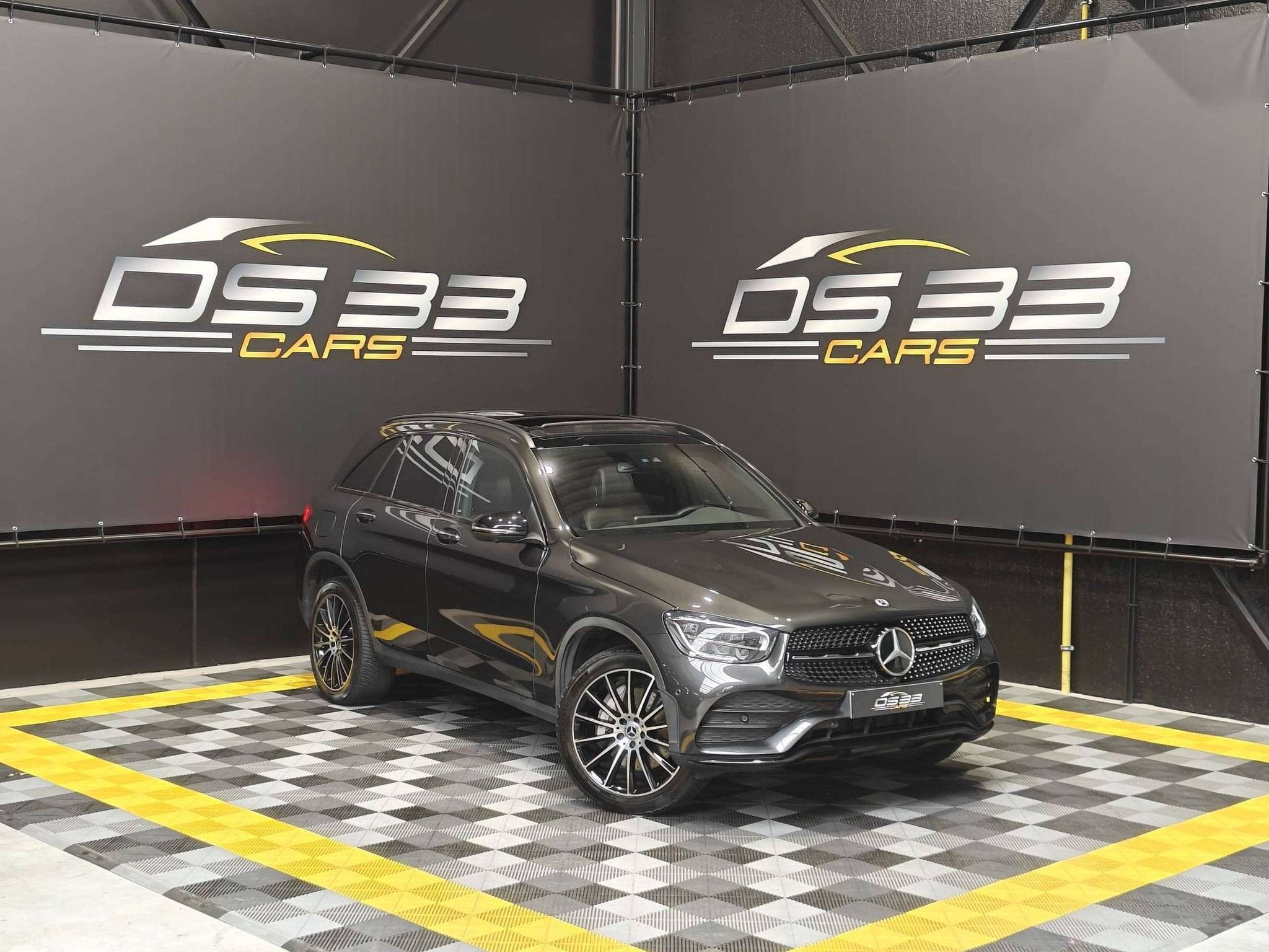 Mercedes-Benz GLC 300 de 4-Matic AMG+Night/Pano/360/20"/LED/, Automaat, Zwart, 4 cilinders, Leder