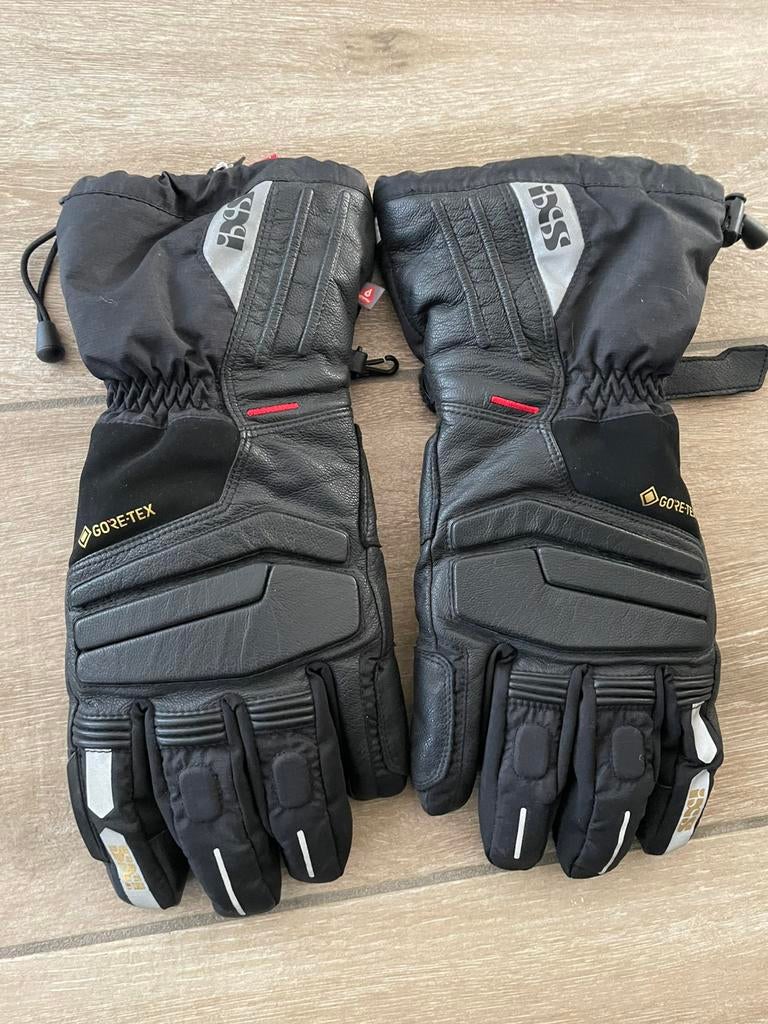 Gants de moto, Enlèvement