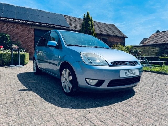 Ford Fiesta 1.3 Benzine * Garantie * Airco *, Auto's, 1299 cc, Stof, Zwart, Blauw