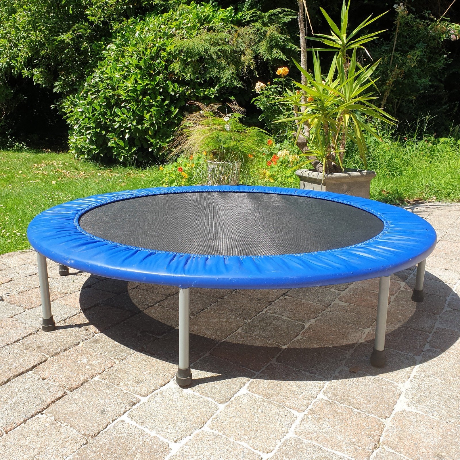 Ronde trampoline, Ophalen