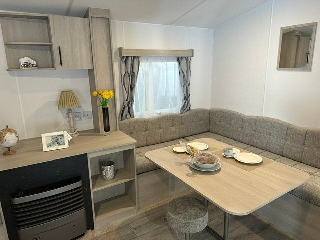 New Tropical 900x370/2, Caravans en Kamperen, Tot en met 4