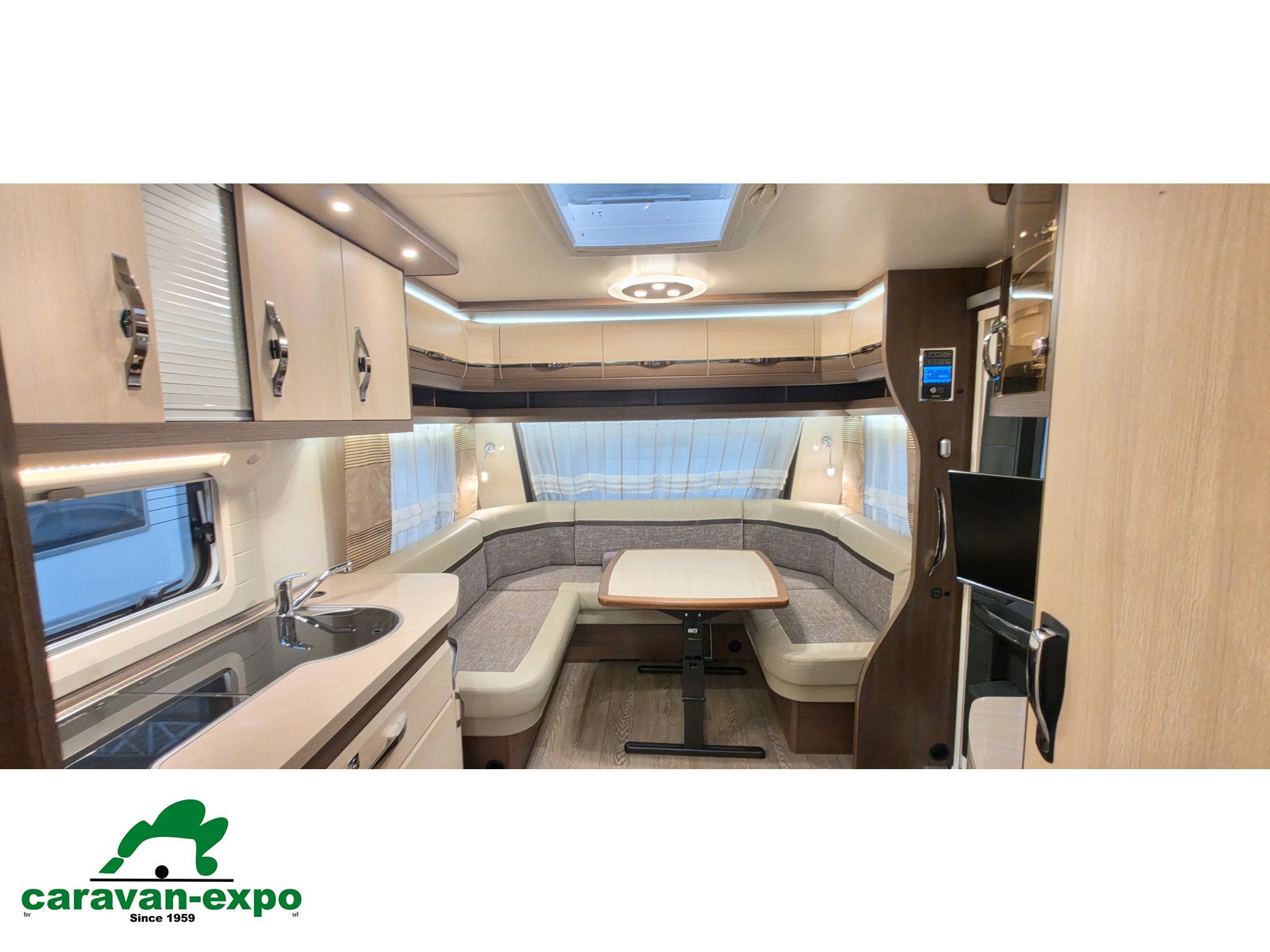 HOBBY PRESTIGE 560 WFU, Caravans en Kamperen, Caravans, Hobby, Bedrijf, 6 tot 7 meter, 1250 - 1500 kg