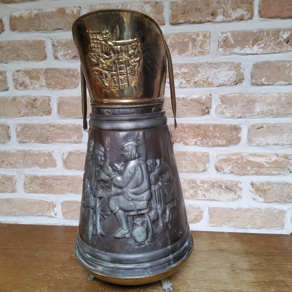 Seau à charbon, Enlèvement, Cuivre