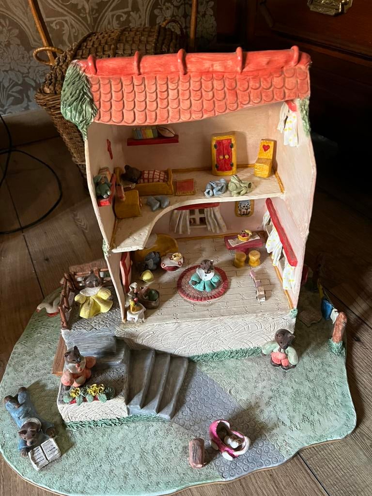 Huisje met fimo beertjes , muziekdoosje, Ophalen