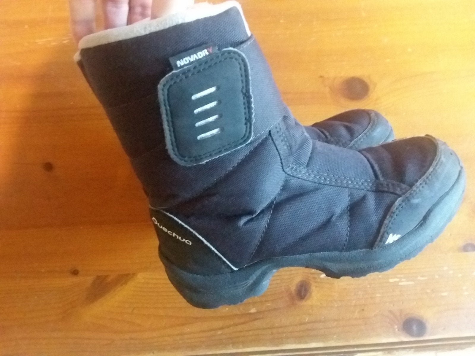 Warme Quechua wandellaarzen zwart maat 29 €2, Kinderen en Baby's, Ophalen, Gebruikt, Jongen of Meisje, Schoenen