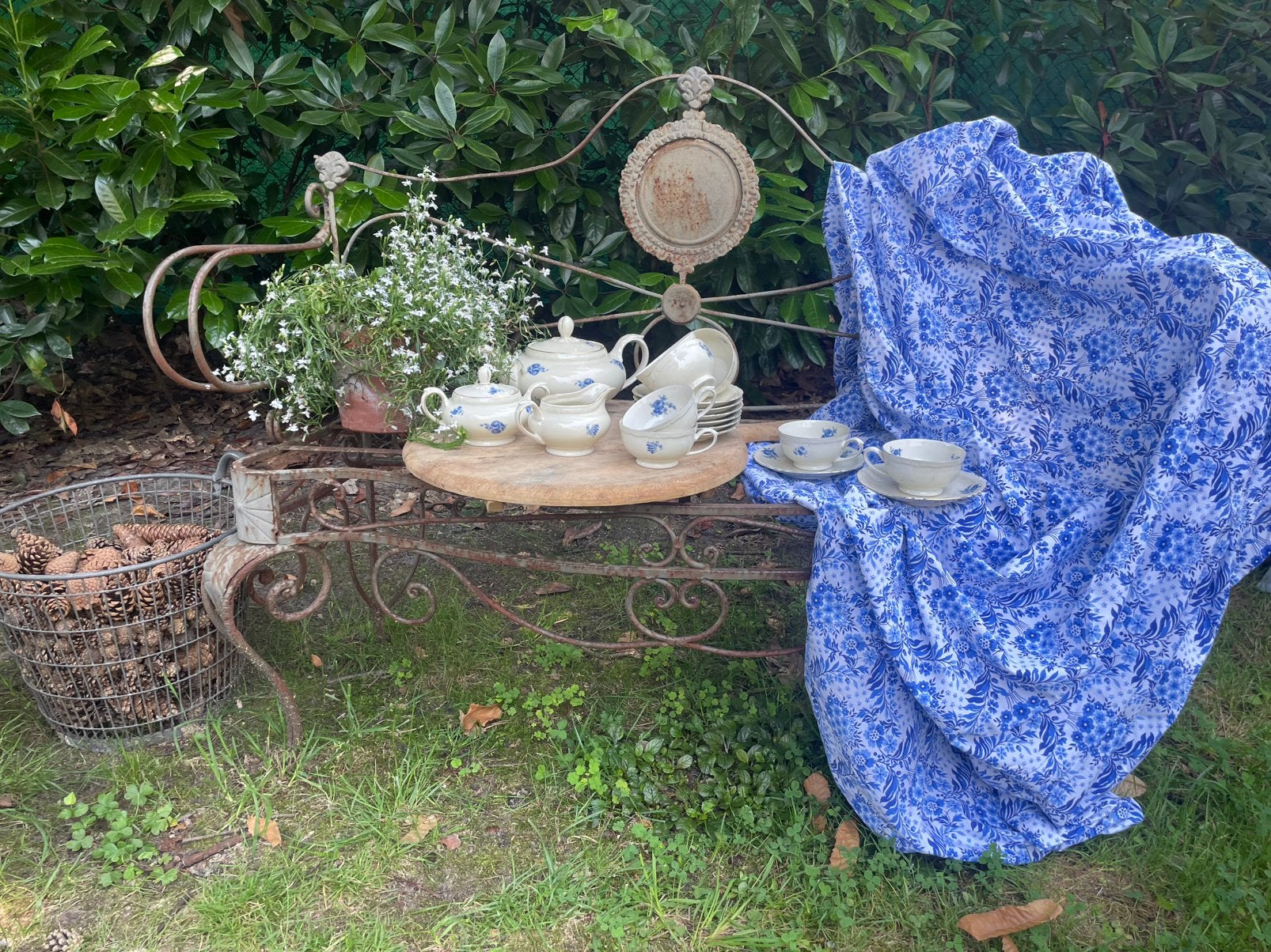 Romantisch thee servies, Antiek en Kunst, Antiek | Servies compleet, Ophalen