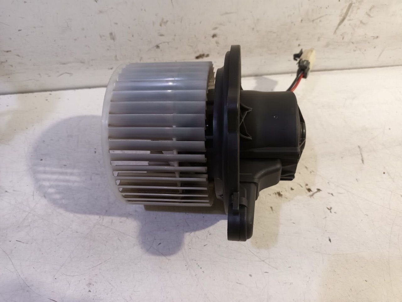 Kachel ventilator motor Hyundai i30, Autos : Pièces & Accessoires, Onderdelen@venauto.nl, Van der Ven Autorecycling B.V., Ettenseweg 76, 4706 PB Roosendaal, The Netherlands