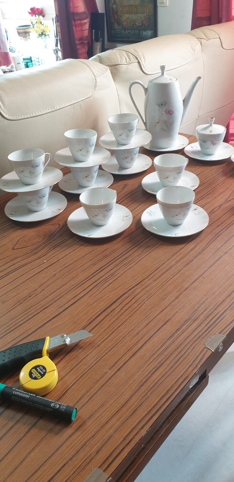 Bavaria porseleinen koffieservies, Ophalen
