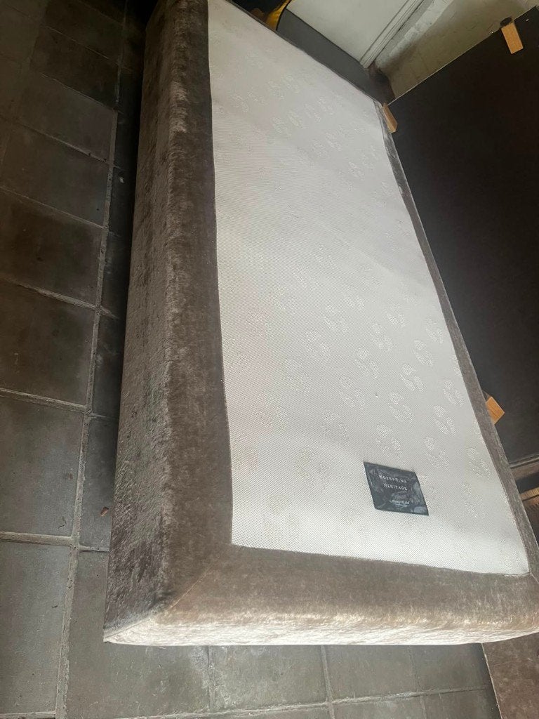 Boxspring Heritage Magnitude, Huis en Inrichting, Ophalen, Gebruikt, Meerkleurig, Tweepersoons