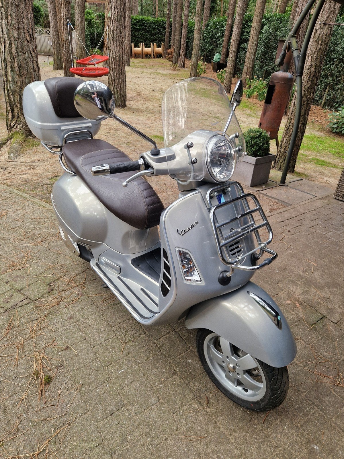 vespa gts 300 in perfecte staat  0472109098, Motos, Motos | Piaggio, Particulier
