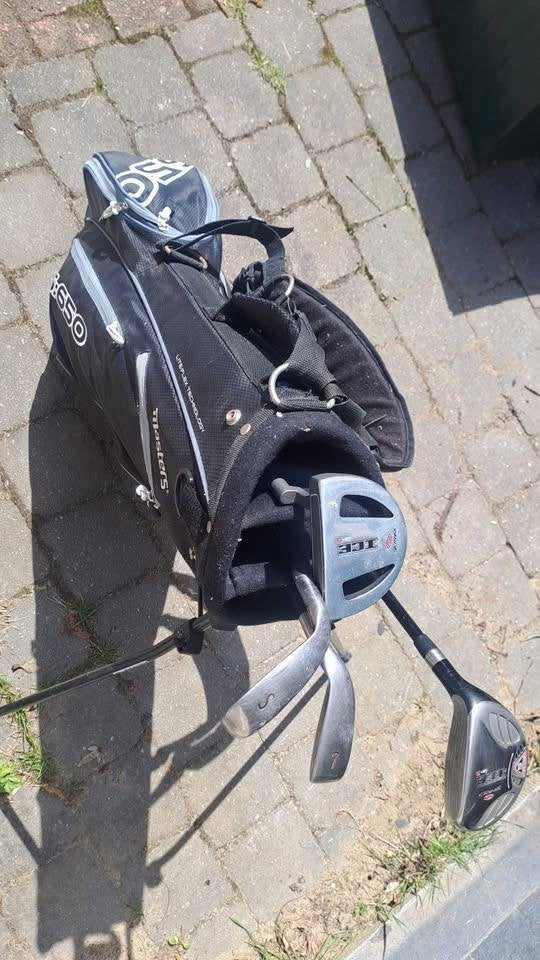 Matériel de golf de base (4 clubs et sac portable), Enlèvement, Utilisé