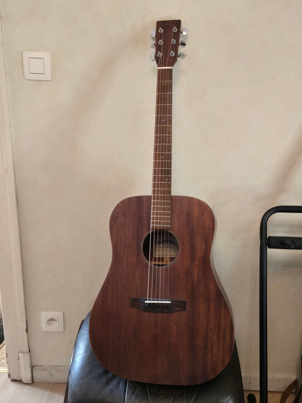 Guitare Sigma DM15 en acajou + sac, Enlèvement, Comme neuf, Guitare Western ou Guitare Folk, Avec valise