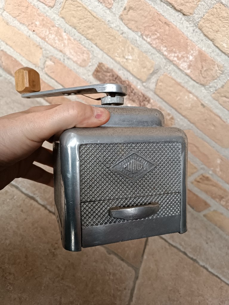 Zeldzame koffiemolen Moulux 1950 design, Antiek en Kunst, Antiek | Keukengerei, Ophalen of Verzenden