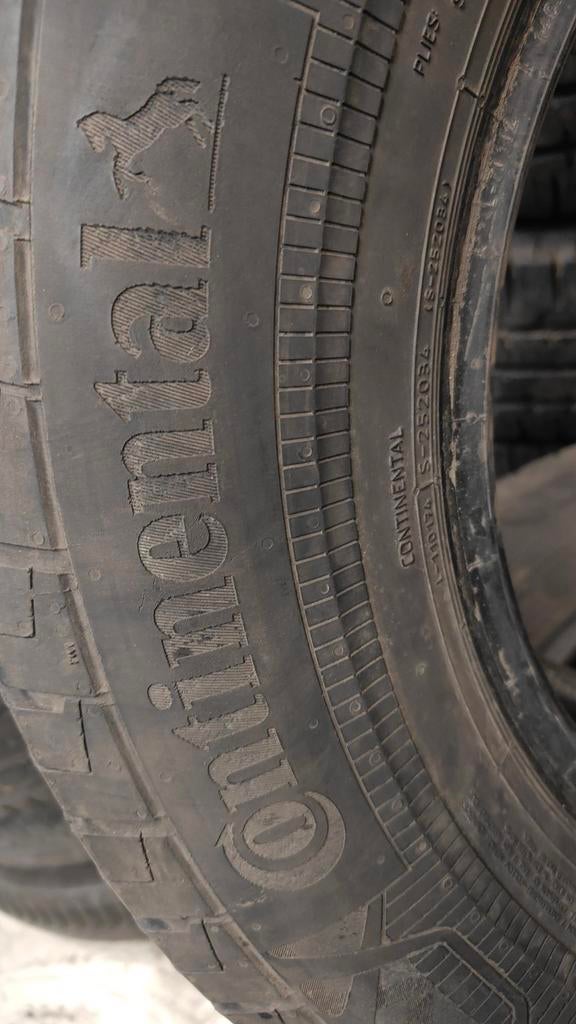 235/65r16c continental 60€ per stuk met montage en balancere, Ophalen