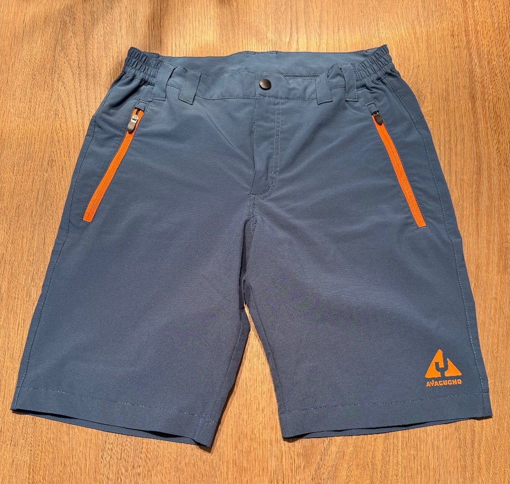 Short Ayacucho maat 164, Enlèvement ou Envoi, Comme neuf, Pantalon