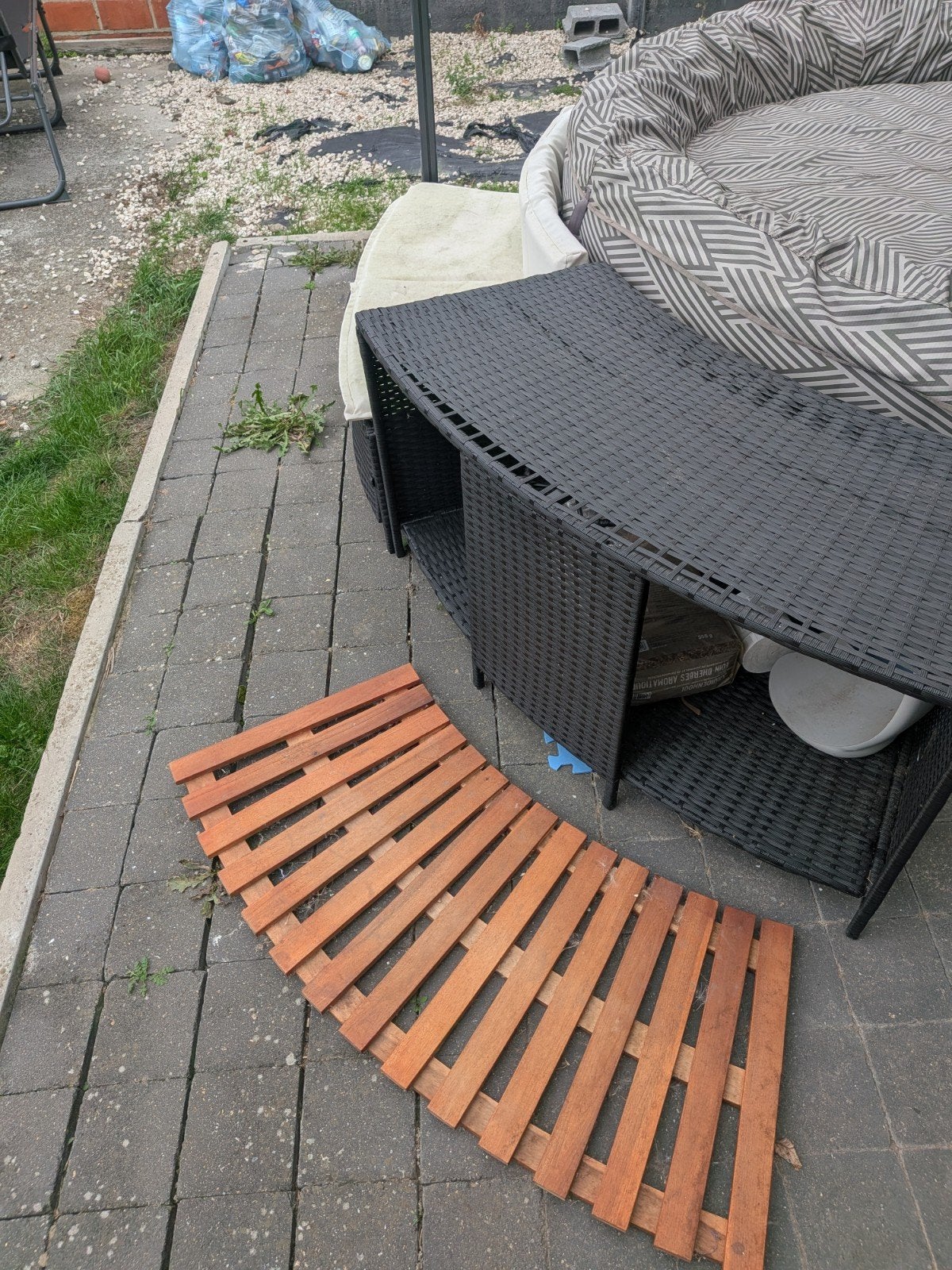 meubel ombouw jacuzzi, Ophalen, Zo goed als nieuw, Vast