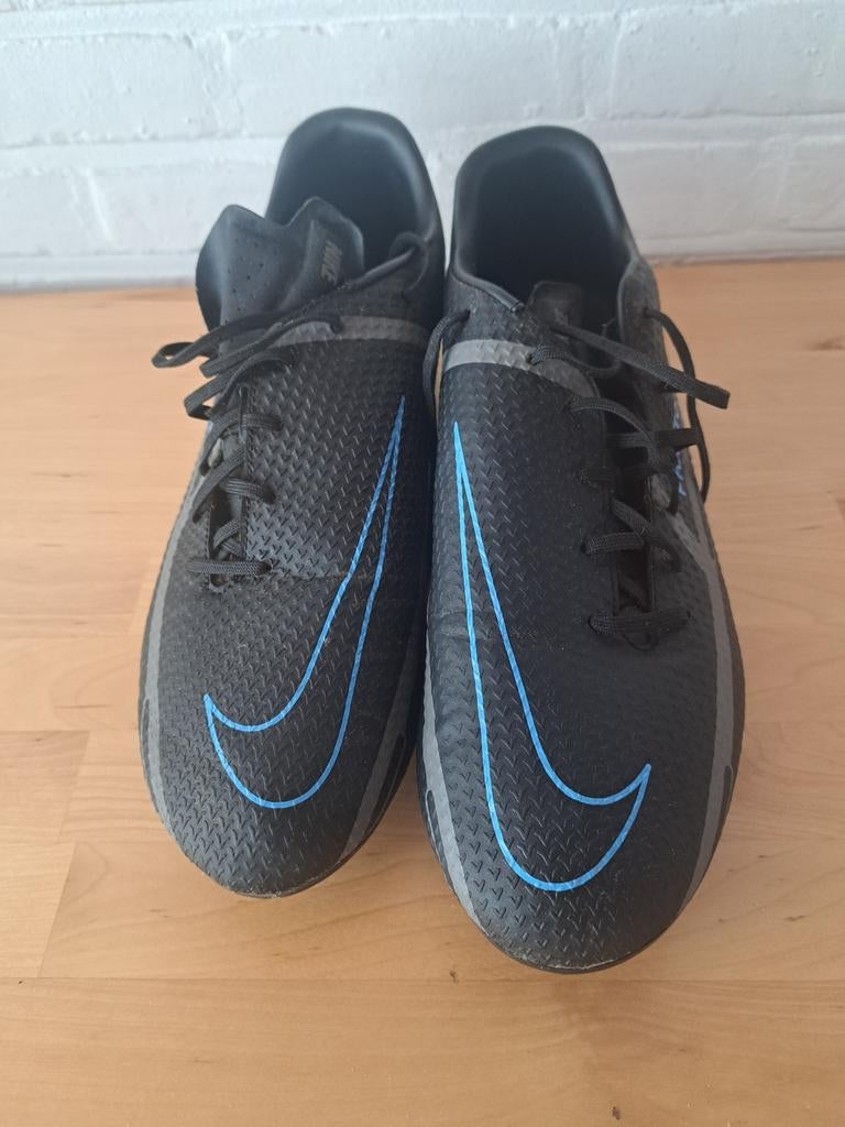 Nike phantom zwart voetbalschoenen maat 46 gemengde studs, Enlèvement ou Envoi