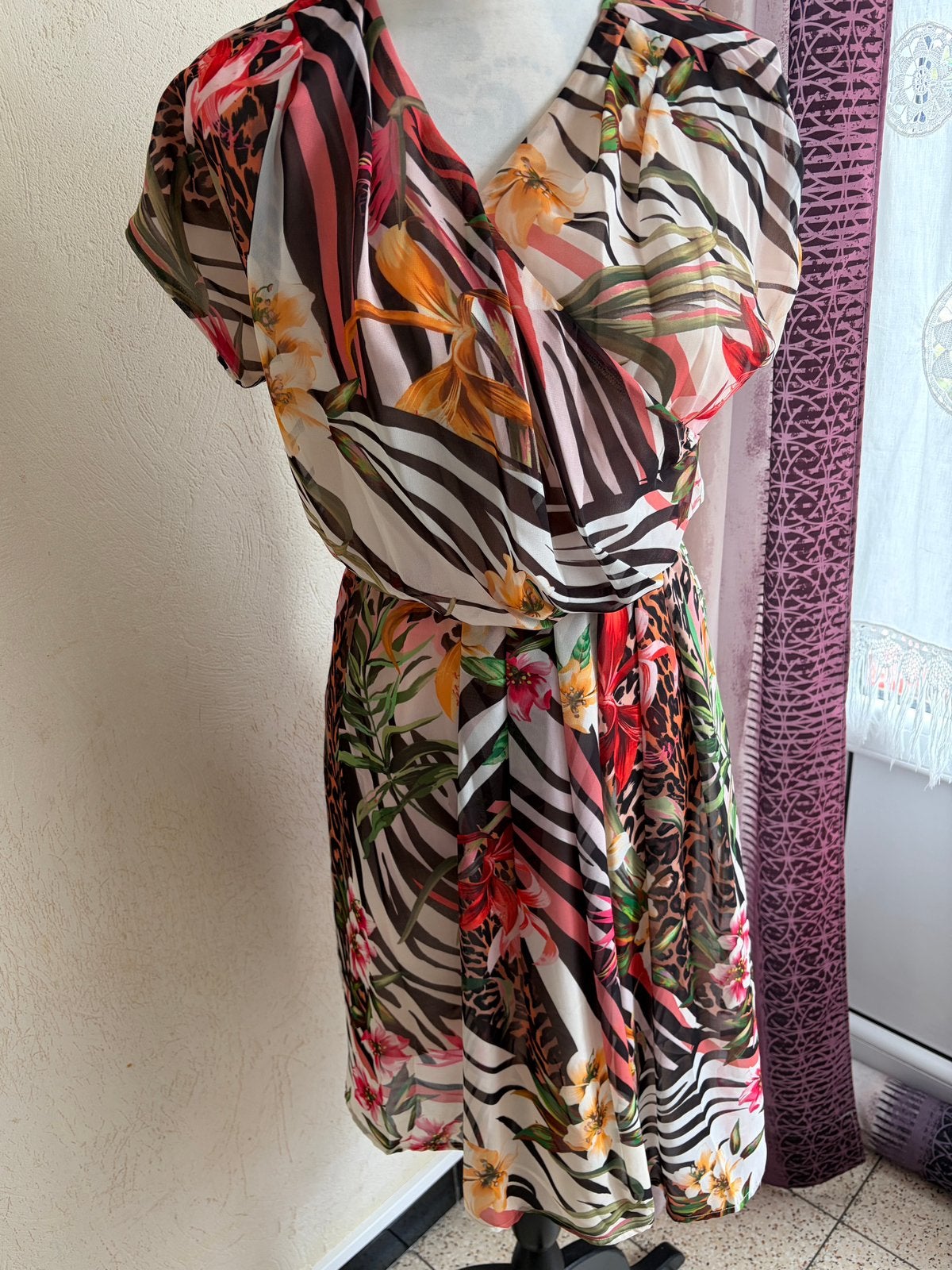 Robe fluide imprimé tropical & animalier Gaudì - Taille M/38, Enlèvement ou Envoi, Comme neuf