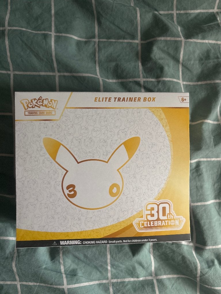 Pokémon ETB 30e verjaardag, Ophalen, Nieuw, Overige typen, Foil