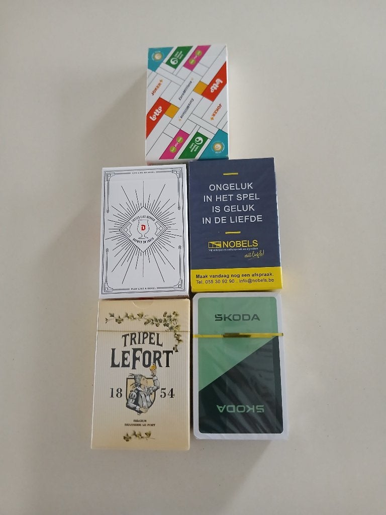Nouvelles cartes à jouer (5 pièces), Collections, Enlèvement ou Envoi, Neuf, Carte(s) à jouer