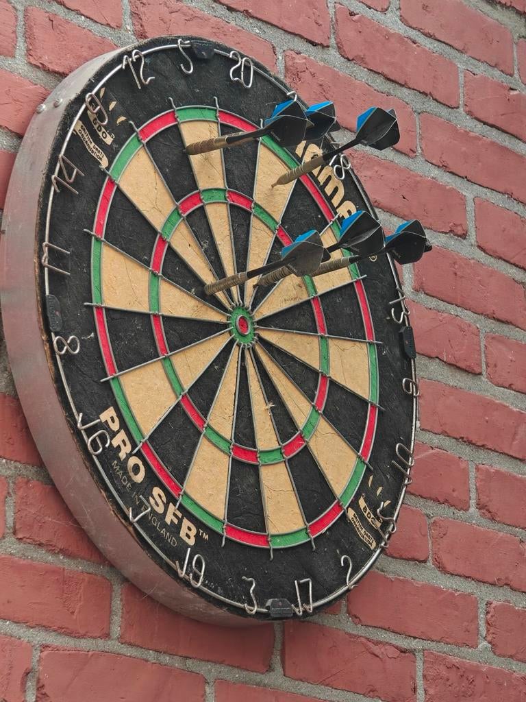 Darts met 6 pijltjes, Ophalen