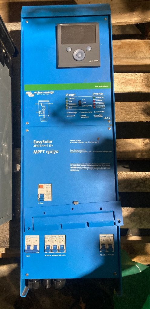 Victron EasySolar 48/3000/35-50 MPPT 150/70, Enlèvement, Utilisé, Onduleur