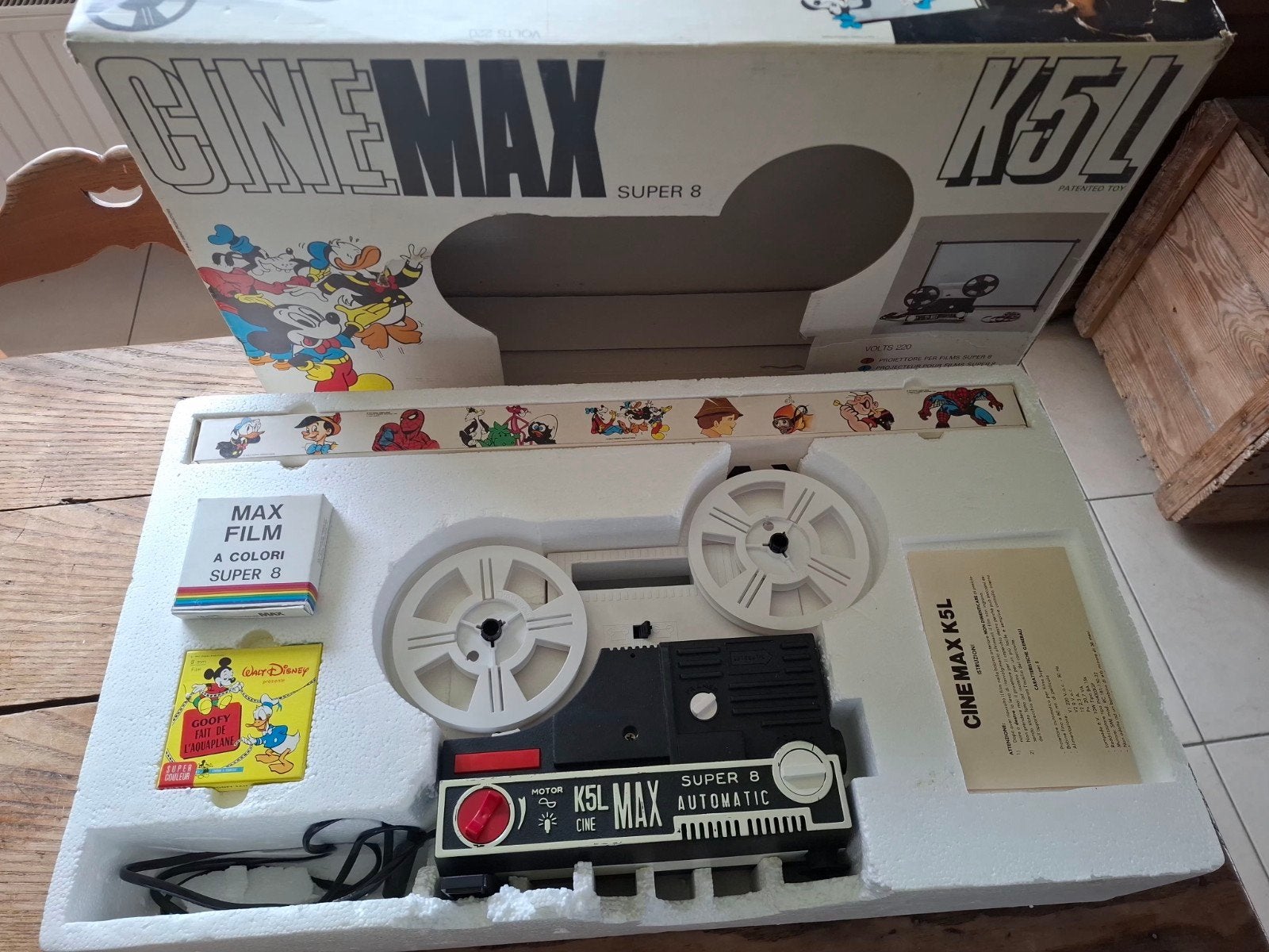 Vintage disney projector, Ophalen