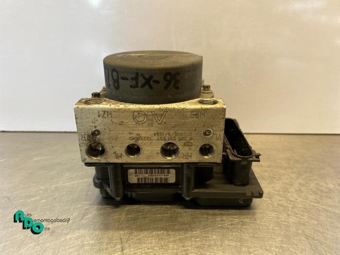 Pompe ABS d'un Opel Corsa (Corsa D 07-), -, Opel, 3 mois de garantie, Utilisé