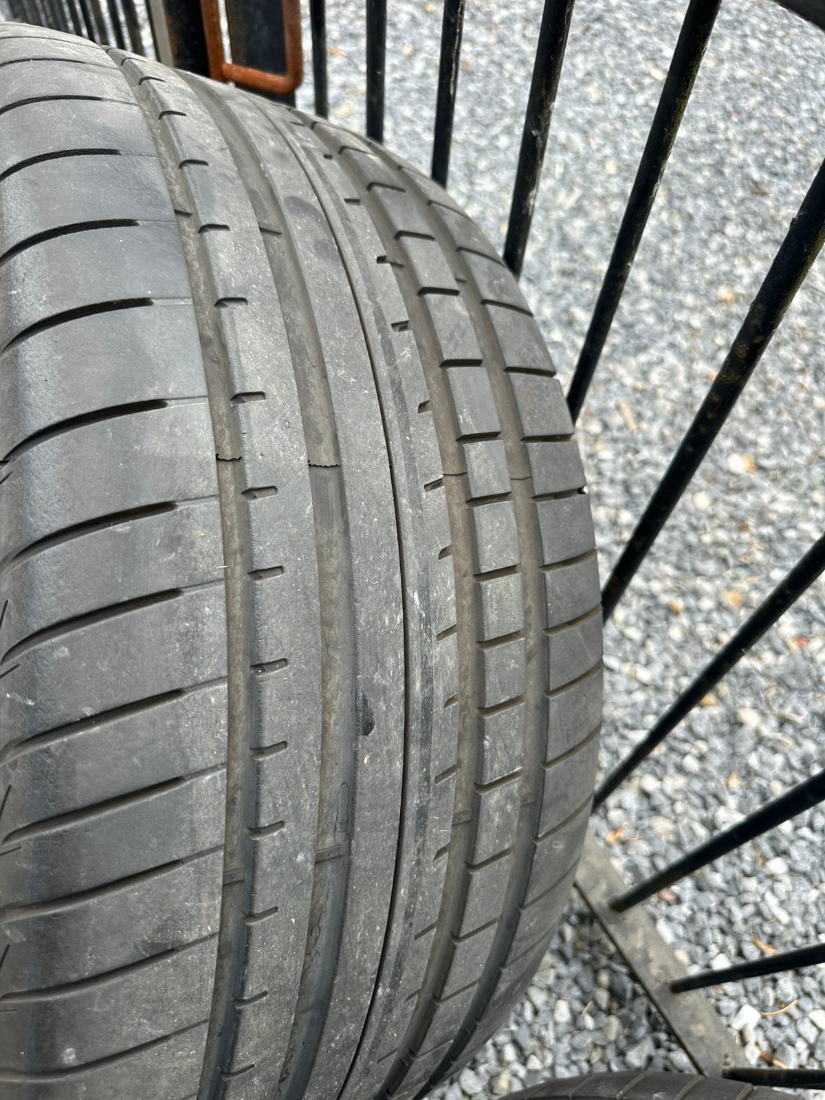 Velgen BMW met nieuwe banden 245/45/18 inch, Ophalen, Zo goed als nieuw