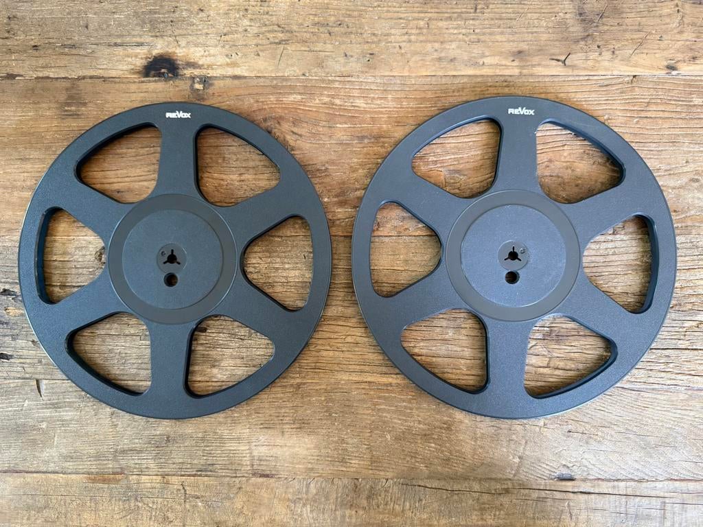 2 grote kunststof spoelen Revox, Enlèvement ou Envoi, Pièce