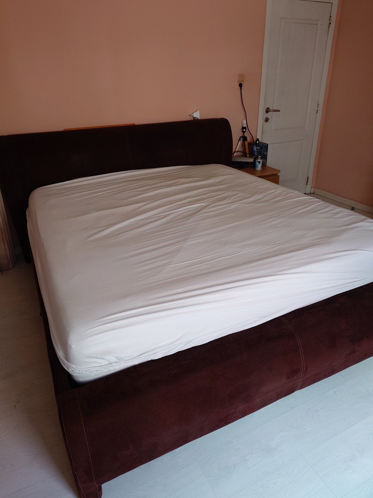 KINGSIZE BED MET MATRAS, Ophalen, Gebruikt, Tweepersoons, Bruin