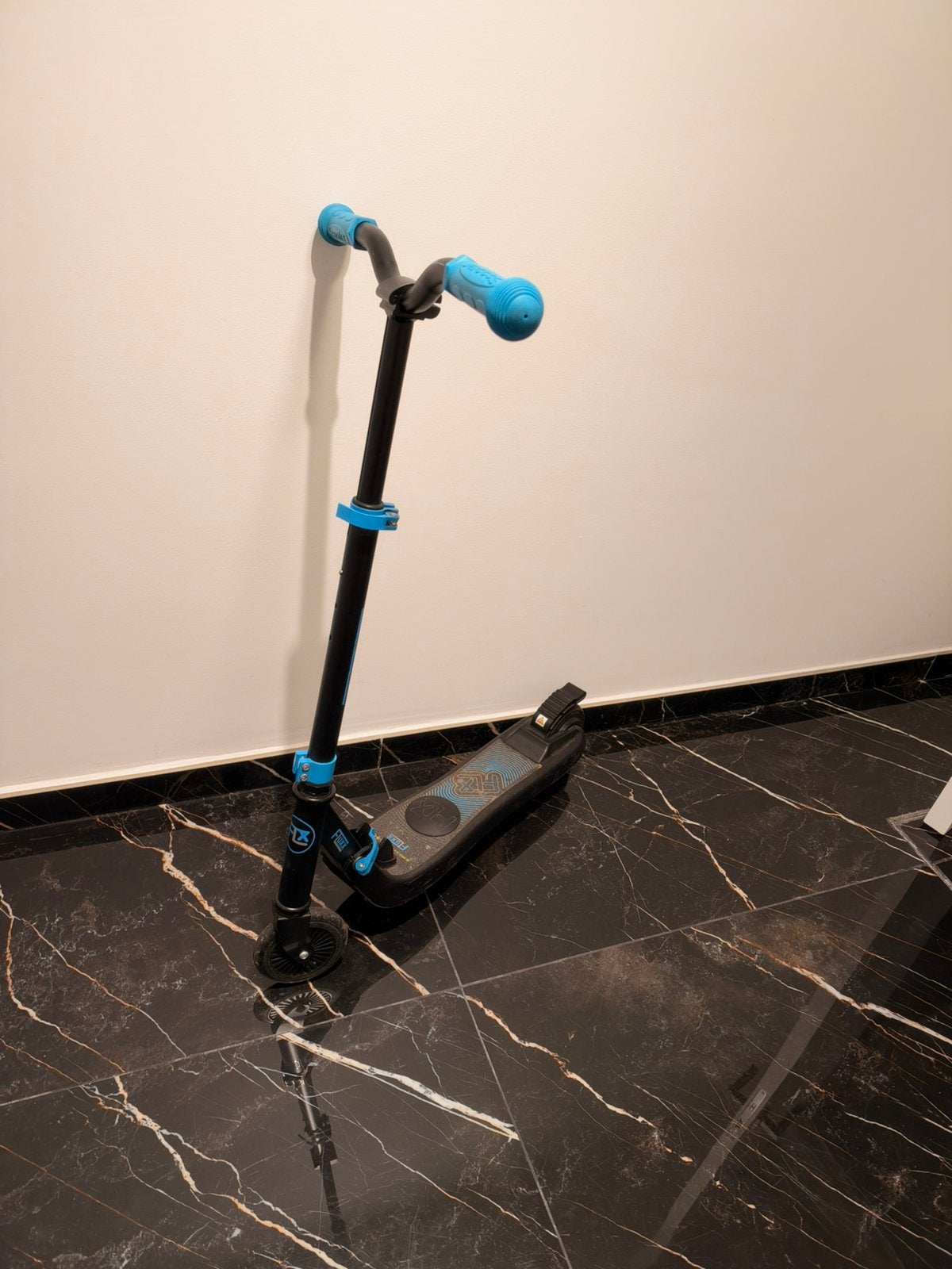 Trotinette électrique enfant Fluxx, Enlèvement ou Envoi, Comme neuf