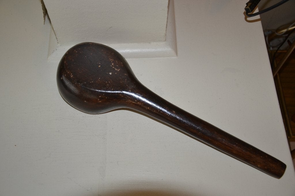 antieke drinklepel uit de Dordogne, Ophalen