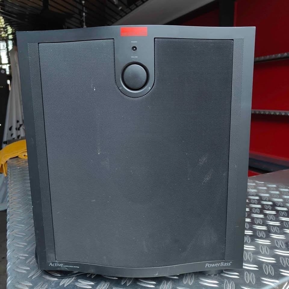 Solid actieve subwoofer, TV, Hi-fi & Vidéo, Enceintes, Utilisé, Subwoofer, 60 à 120 watts, Autres marques, Compatible son surround/home cinéma