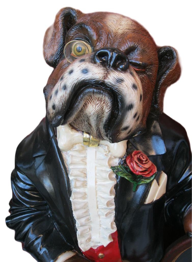 Grote Butler bulldog of 'Bulltler' met krijtbord., Ophalen