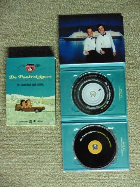 De Poolreizigers Tv Serie Coppens Boxset (2dvd+1cd Arsenal), Cd's en Dvd's, Bonusmateriaal, Seizoen 1, Nederlands, Zo goed als nieuw