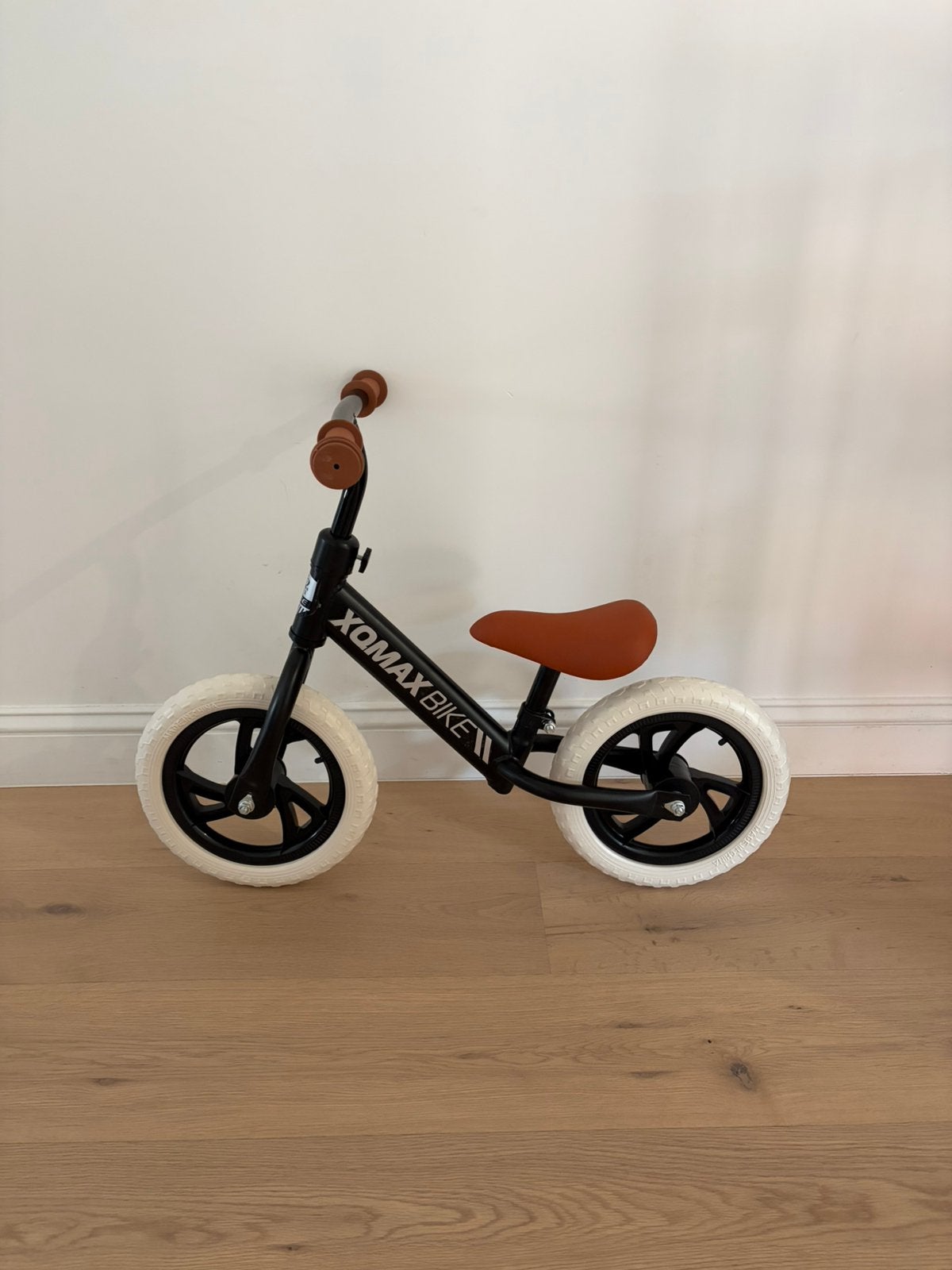 Home & Styling XQMAX loopfietsje - Zwart, Kinderen en Baby's, Speelgoed | Buiten | Voertuigen en Loopfietsen, Ophalen, Zo goed als nieuw