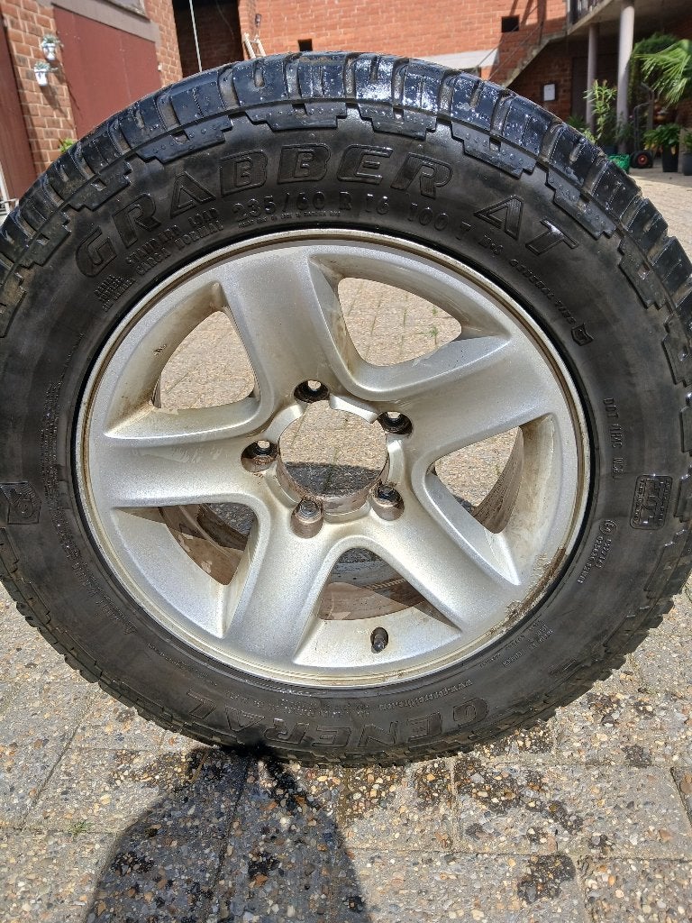 Banden 4x4, Enlèvement, Pneu(s)