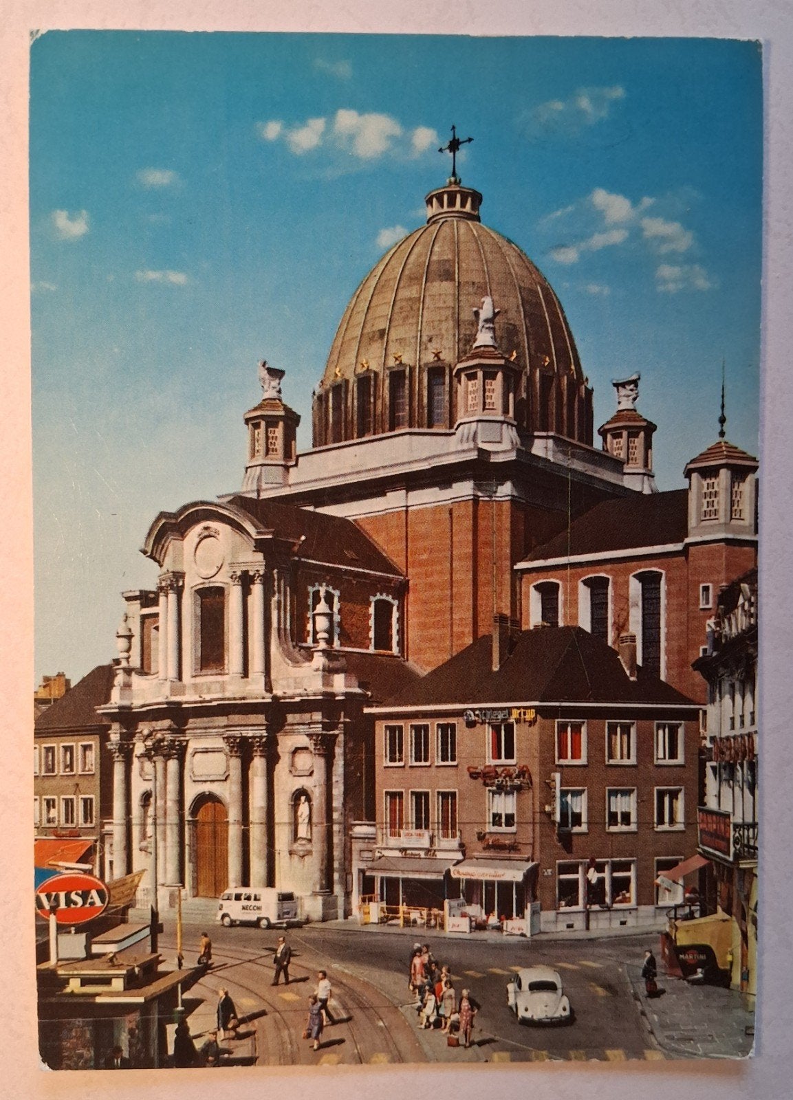 Aanzichtkaart Charleroi met kerk van St. Christophe, Ophalen of Verzenden
