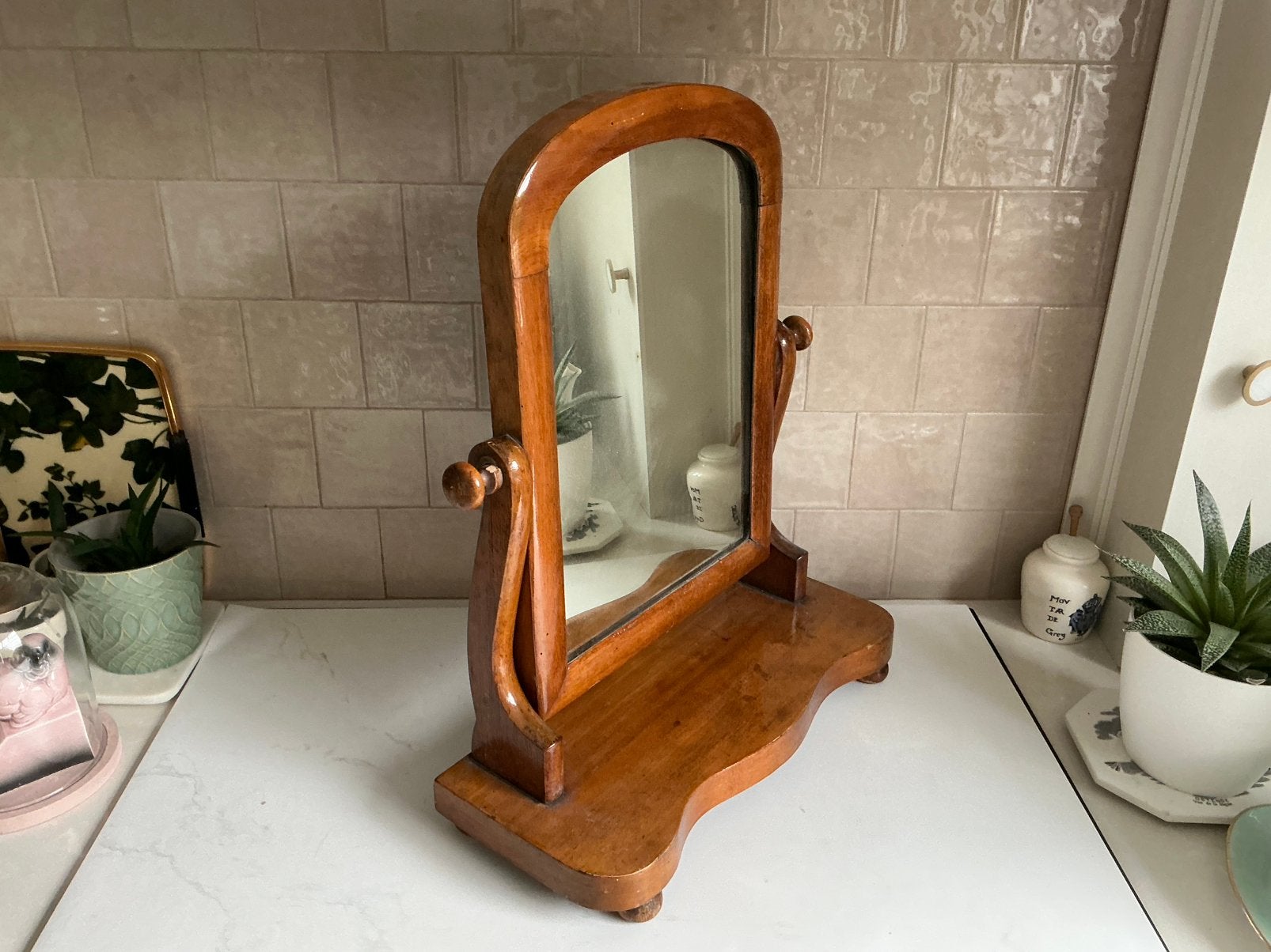 Miroir ancien sur pied, Antiquités & Art, Antiquités | Miroirs, Enlèvement ou Envoi