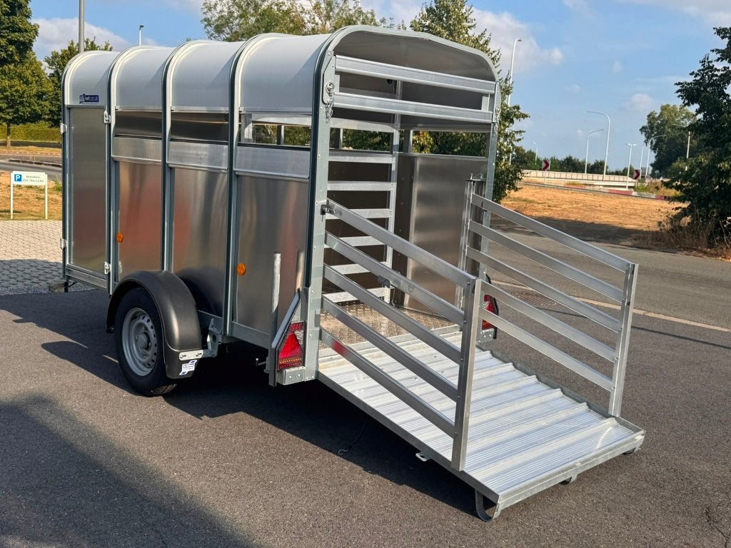 REMORQUE À BESTIAUX IFOR WILLIAMS P8G 1400 KG ESSIEU SIMPLE, Articles professionnels, Agriculture | Outils, Enlèvement, Transport
