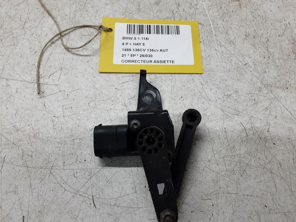 DIVERS CORRECTEUR ASSIETTE 1 serie (F40) (3714689546601), Utilisé, BMW, Petuelring 130
80809  München, DE, Bayerische Motoren Werke AG
